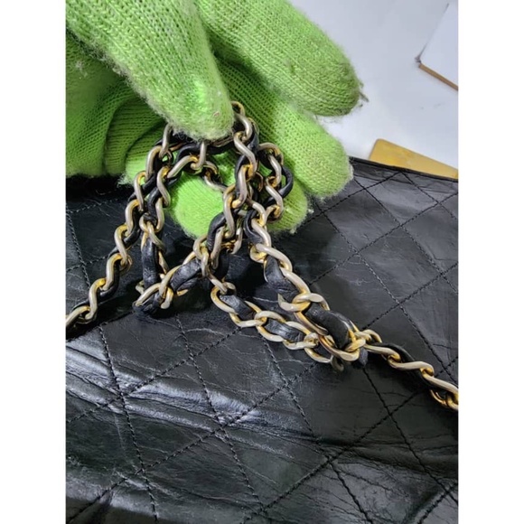 Authentic Chanel Vintage Matelasse Double Turnlock Shoulder Bag Black - Picture 13 of 16